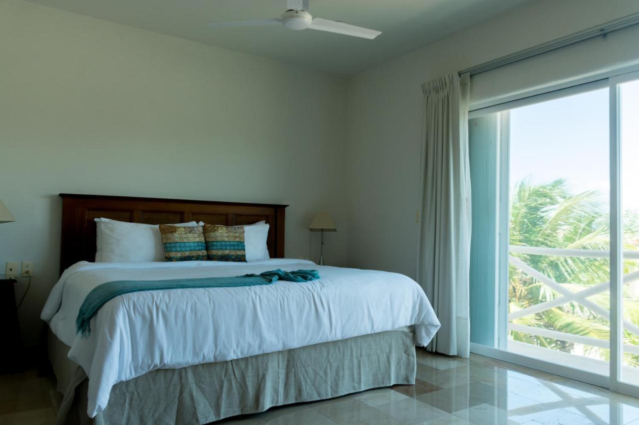 Costa Brava Apartments I Ocean Front *