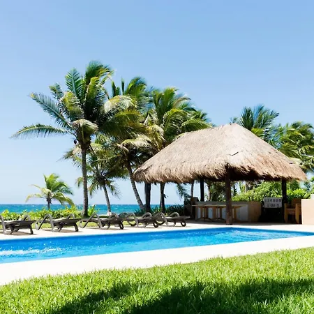 Costa Brava Apartments I Ocean Front Puerto Aventuras Exterior photo